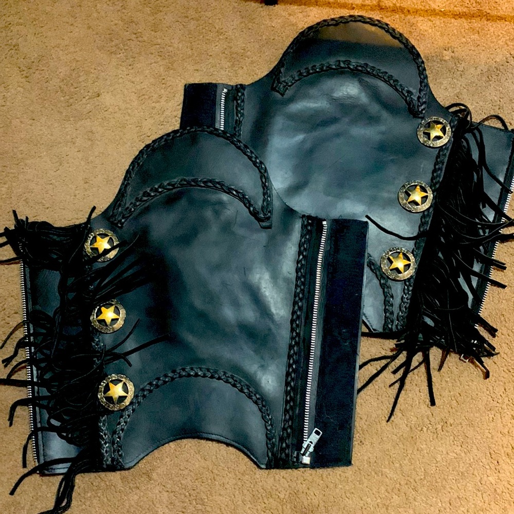 🚨NEW🚨 Never Worn Custom leather Half Chaps with Fringes